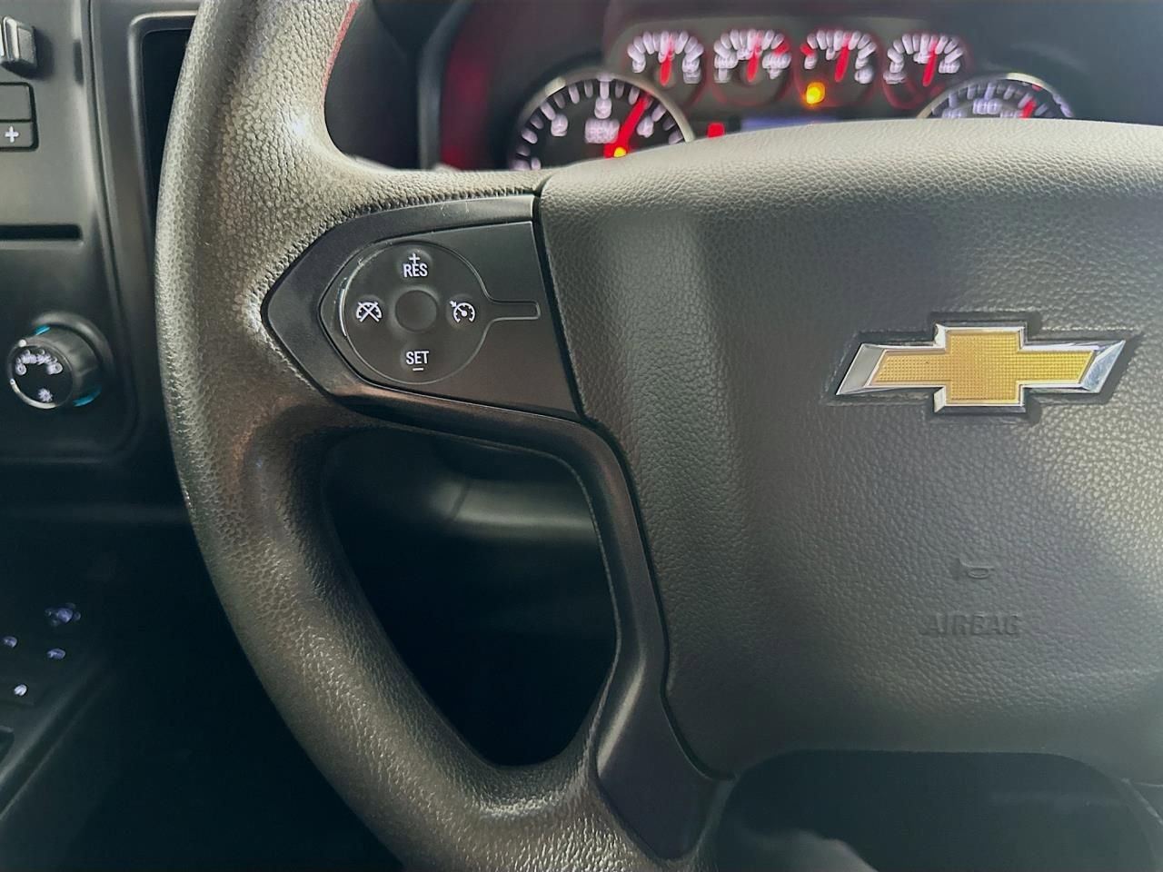 Used 2017 Chevrolet Silverado 1500 Custom w/ Custom Convenience Package AWD/4WD image 43