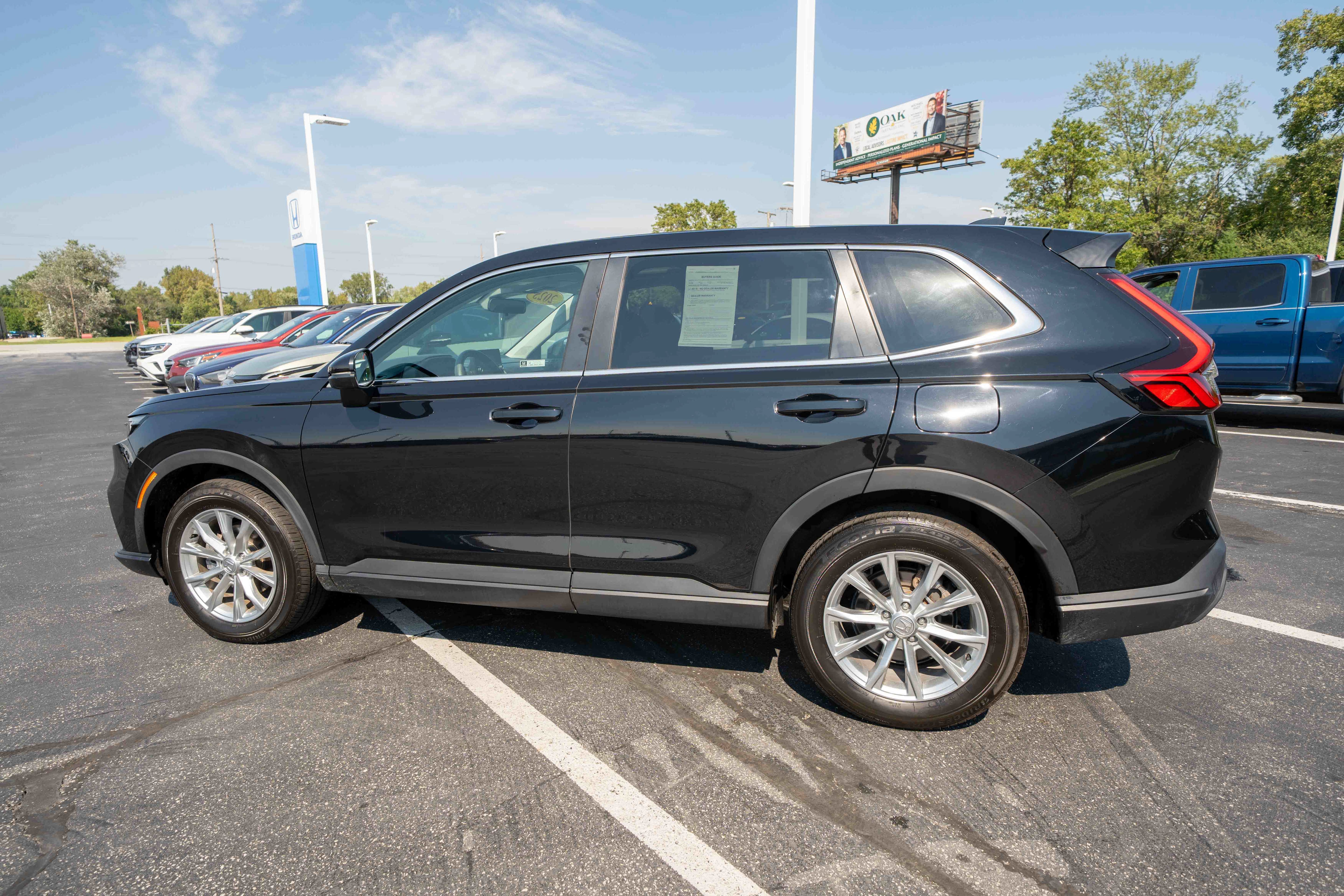 Used 2025 Honda CR-V EX image 4