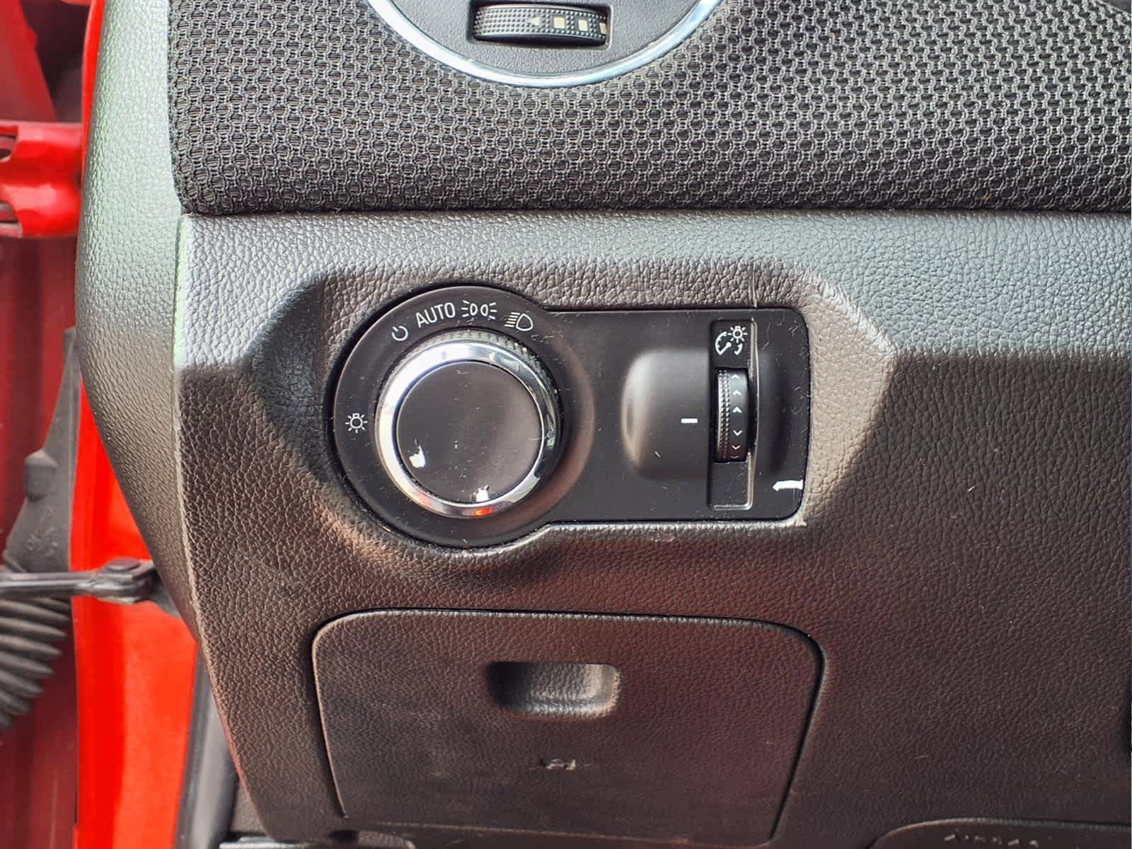 Used 2014 Chevrolet Cruze LT FWD image 14