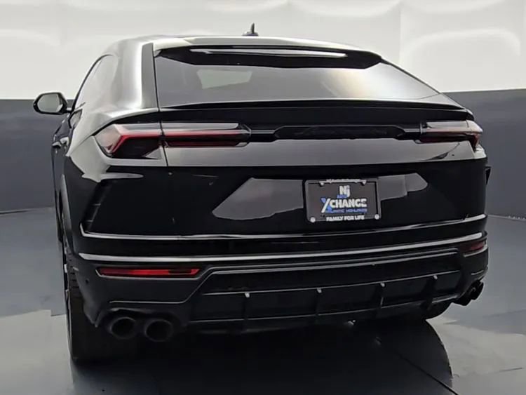 Used 2022 Lamborghini Urus AWD/4WD image 5