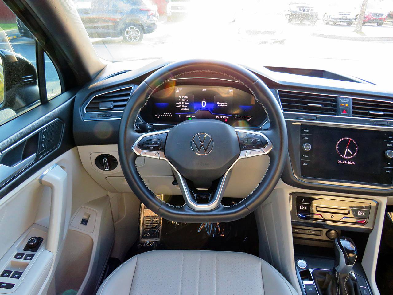 Used 2023 Volkswagen Tiguan SE R-Line FWD image 26