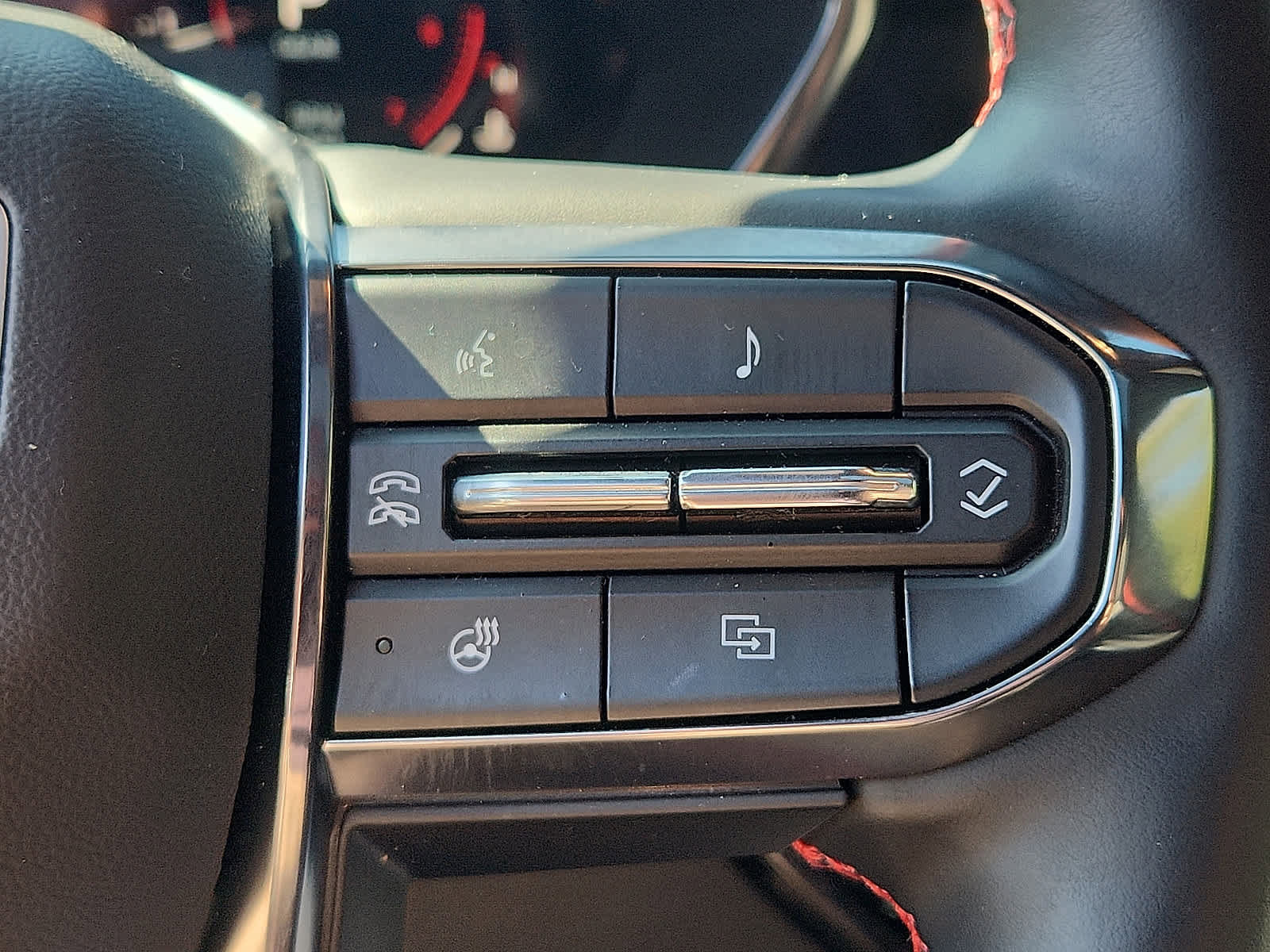 Used 2024 GMC Canyon AT4X image 22