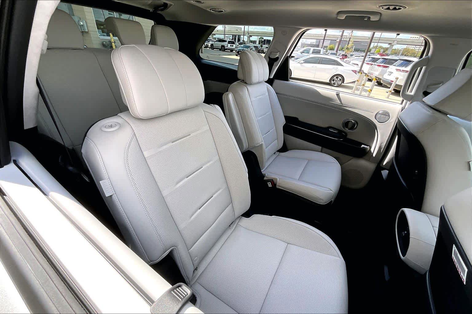 Used 2026 Hyundai Palisade Calligraphy AWD/4WD image 18