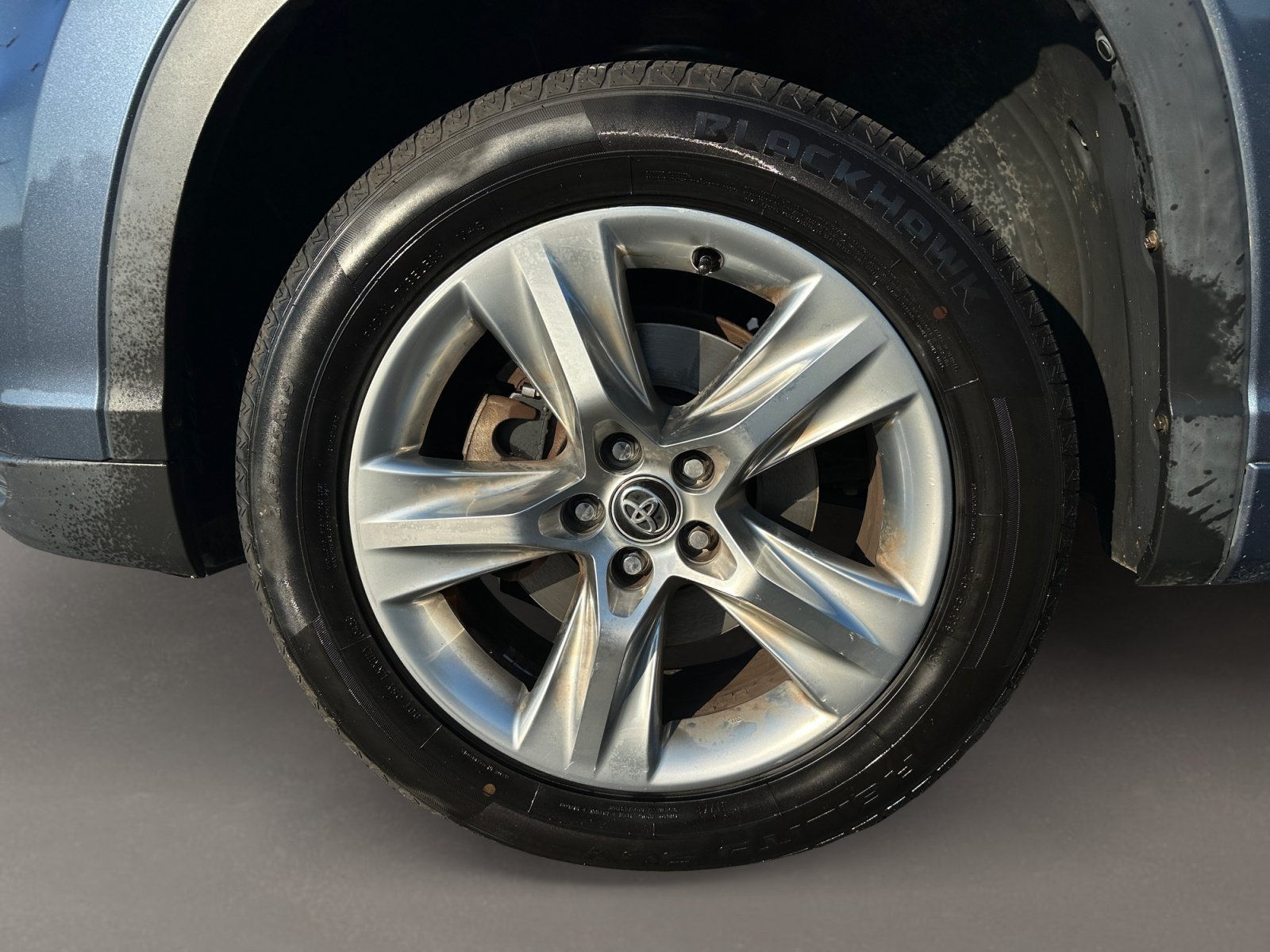 Used 2016 Toyota Highlander Limited FWD image 10