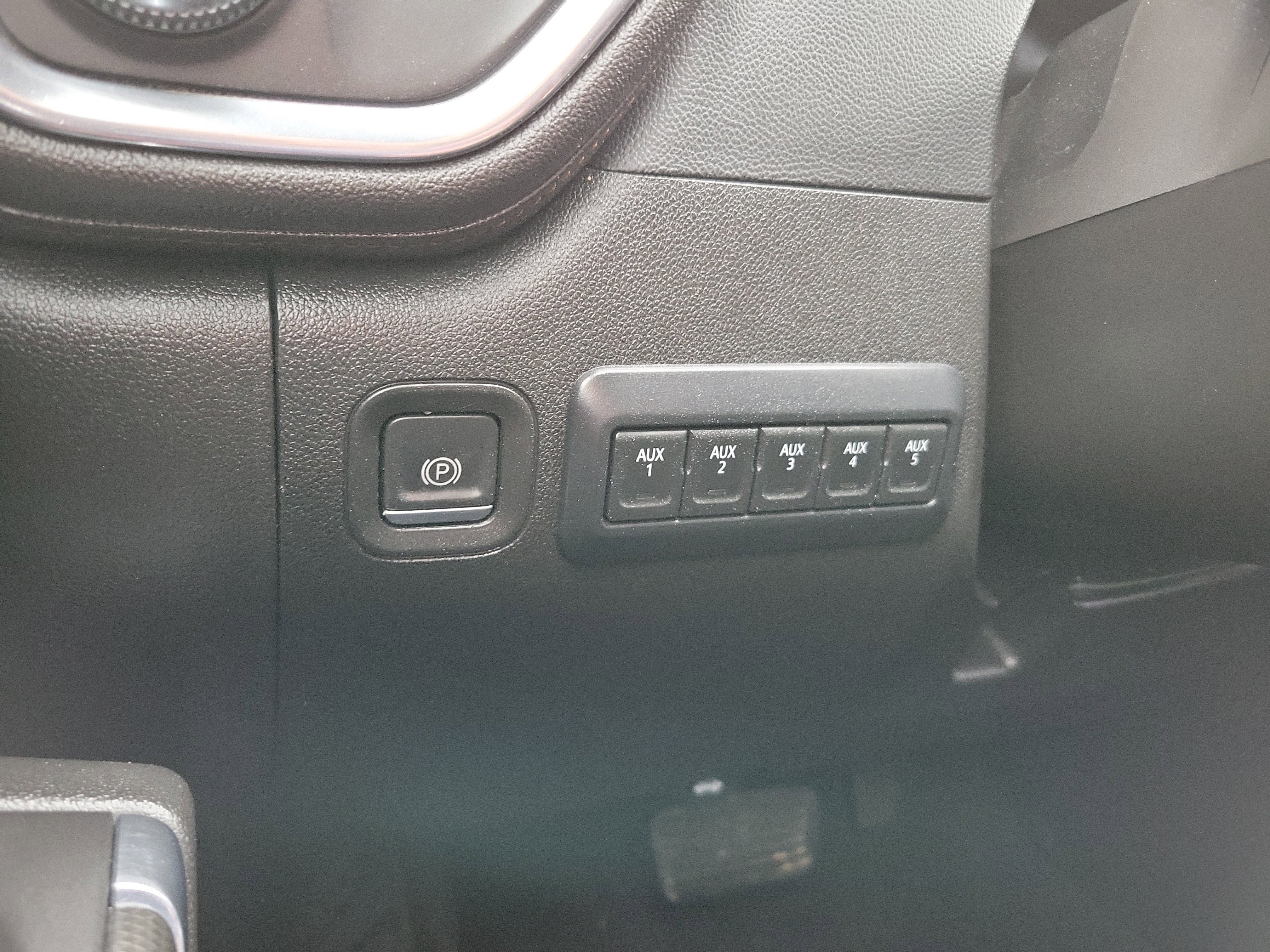 Used 2022 GMC Sierra 2500 AT4 w/ AT4 Preferred Package image 20