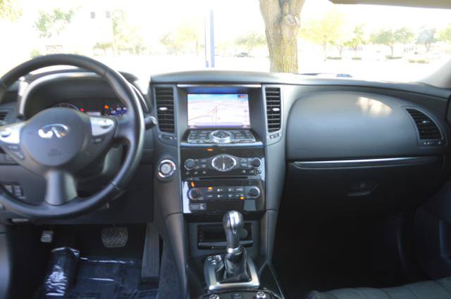 Used 2015 INFINITI QX70 2WD w/ Premium Package image 14