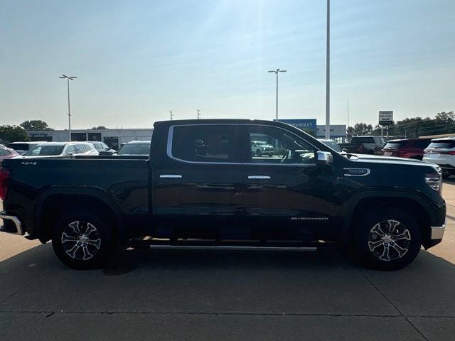 Used 2023 GMC Sierra 1500 SLT w/ SLT Convenience Package AWD/4WD image 2