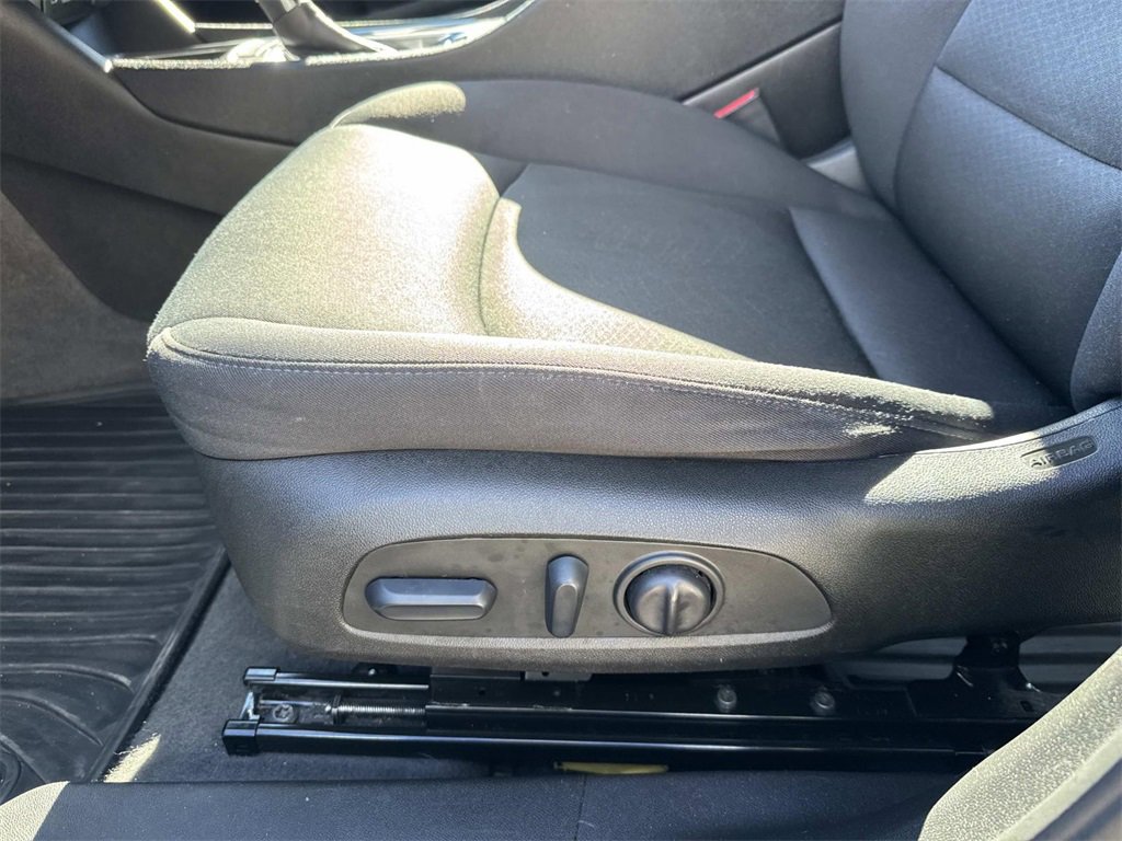 Used 2022 Chevrolet Malibu LT image 18