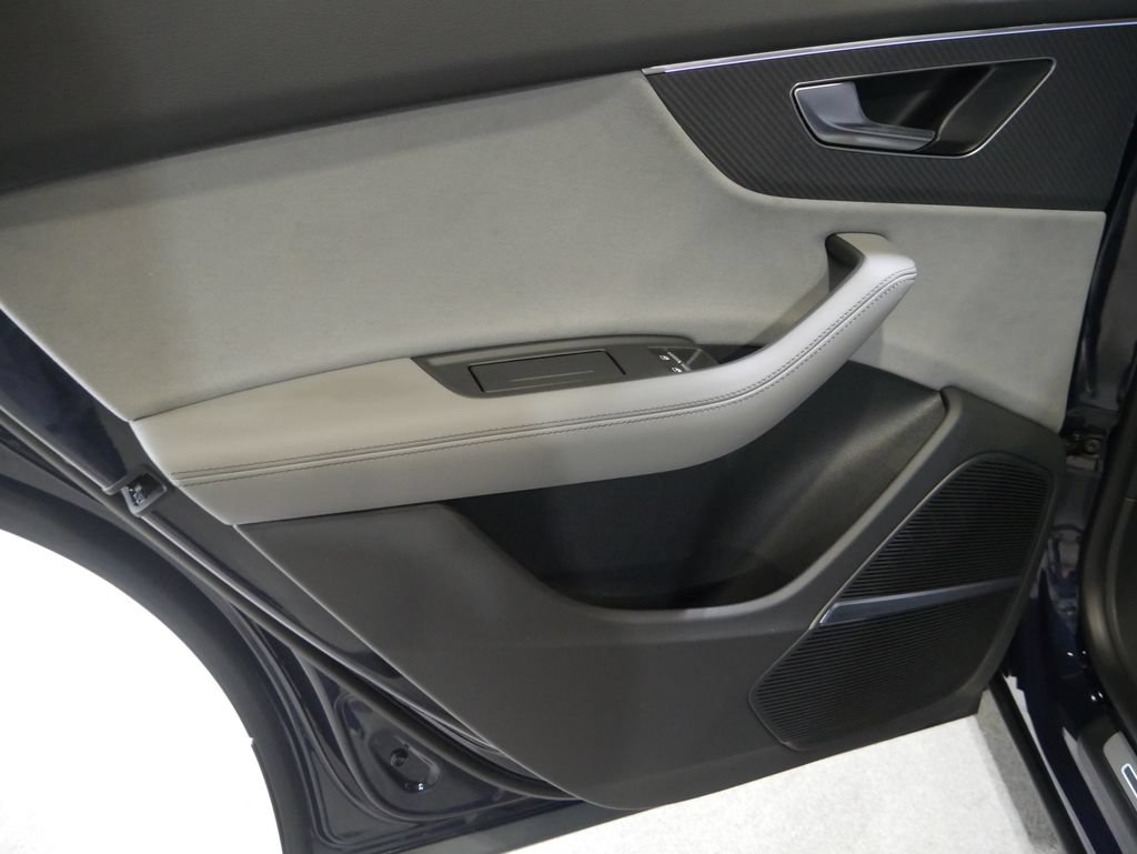 New 2026 Audi SQ8 Premium Plus AWD/4WD image 16