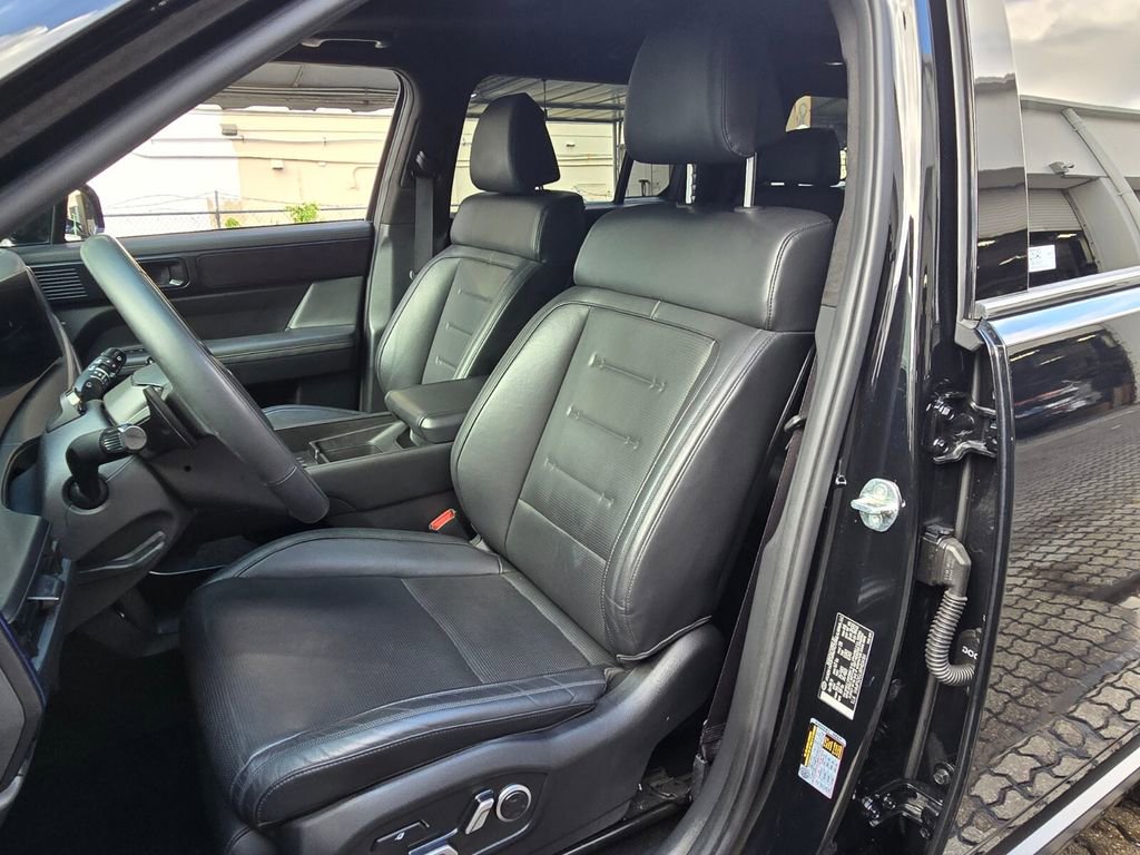 Used 2024 Hyundai Santa Fe Calligraphy image 11