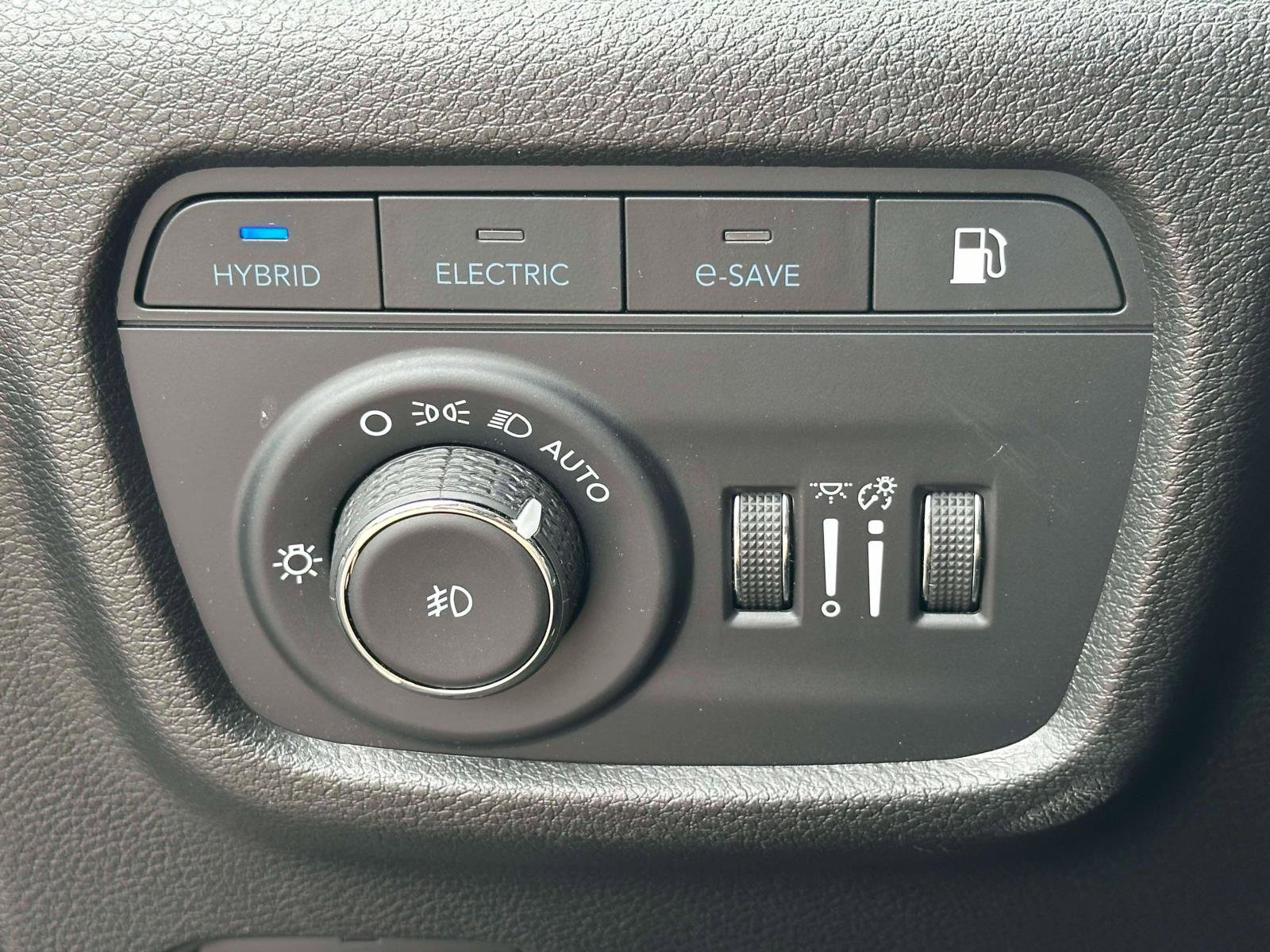 Used 2023 Jeep Grand Cherokee 4WD 4xe image 19