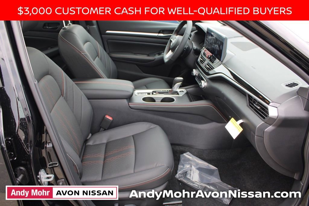 New 2026 Nissan Altima 2.5 SR w/ SR Premium Package FWD image 12