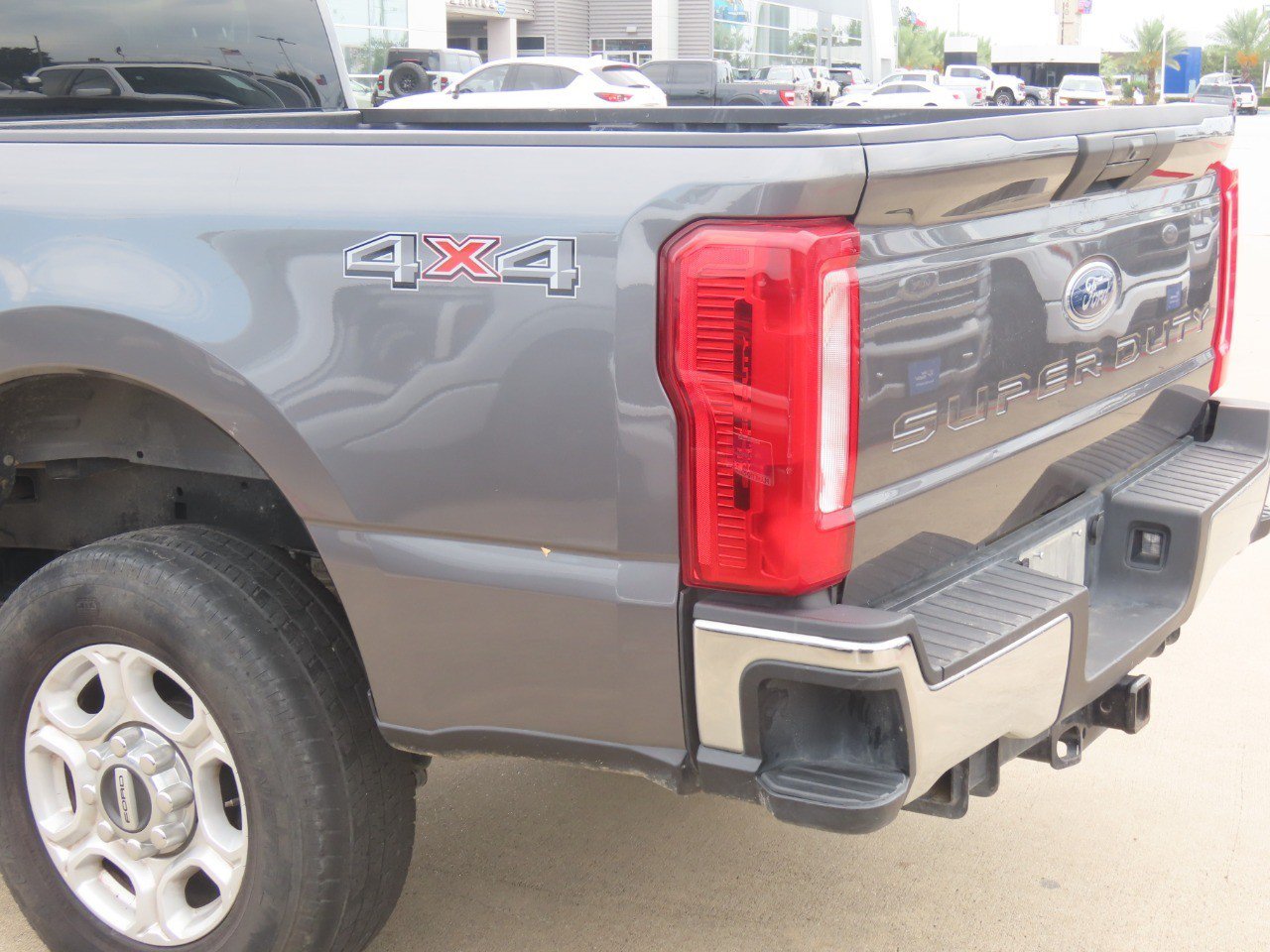Used 2025 Ford F250 XLT AWD/4WD image 14