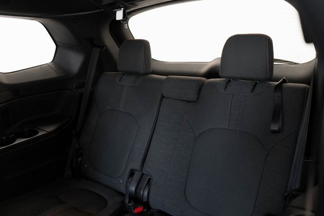 Used 2025 Honda Pilot Sport image 18