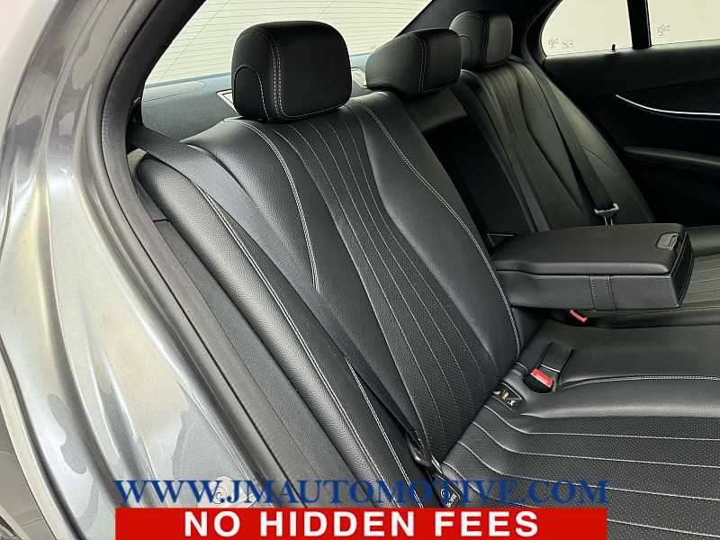 Used 2018 Mercedes-Benz E 300 4MATIC image 19