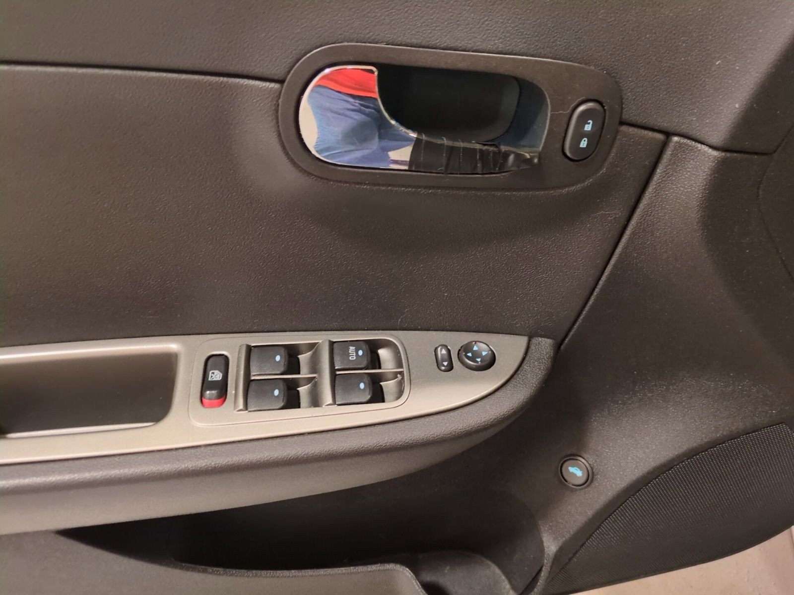 Used 2010 Chevrolet Malibu LTZ w/ HFV6 Engine Package image 17