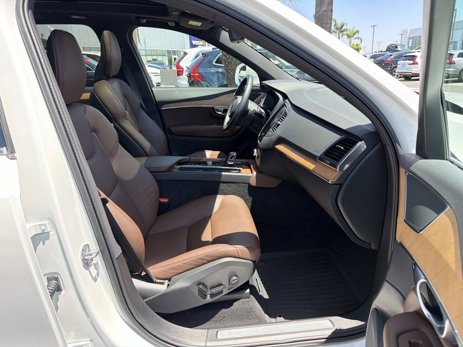 Certified 2024 Volvo XC90 T8 Core w/ Protection Package Premier AWD/4WD image 26