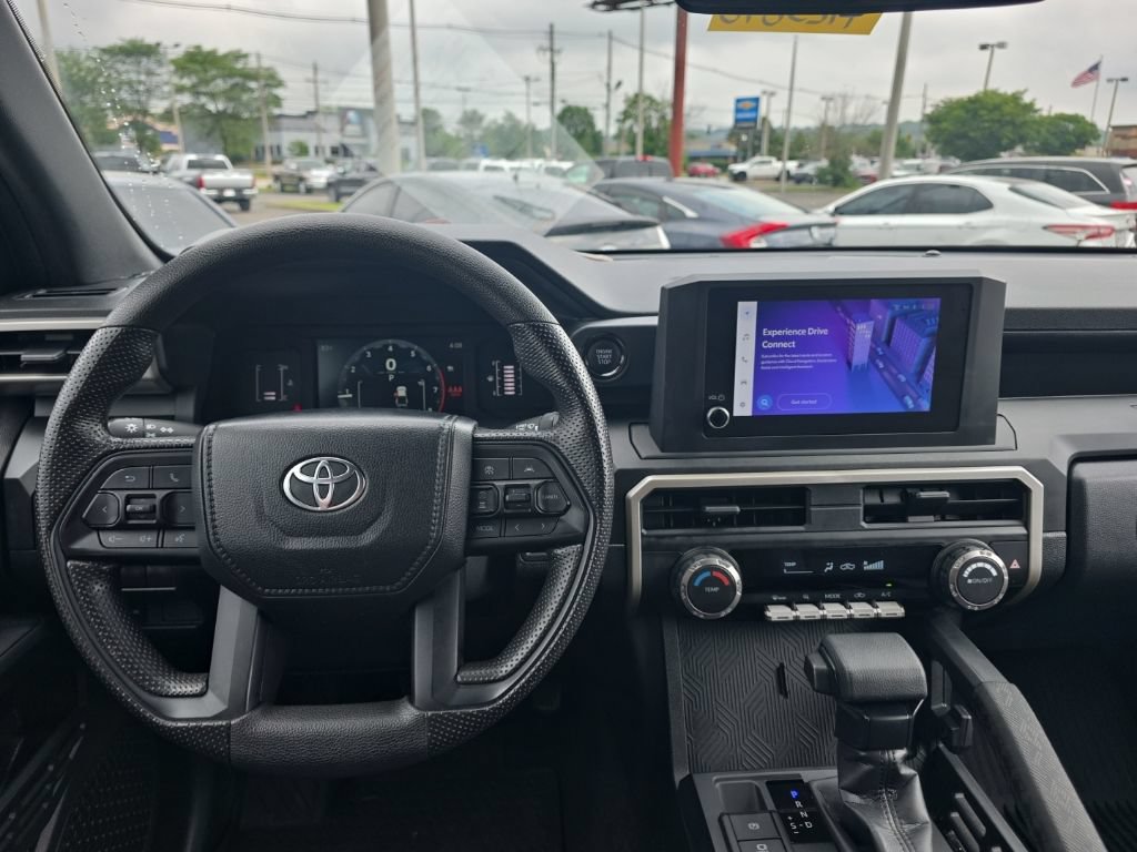 Certified 2024 Toyota Tacoma SR AWD/4WD image 12