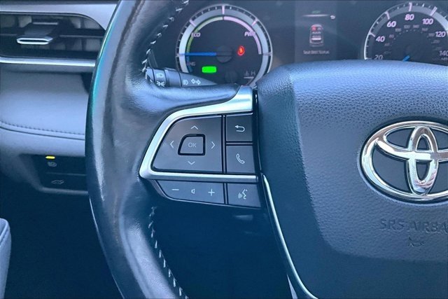 Used 2020 Toyota Highlander LE image 11