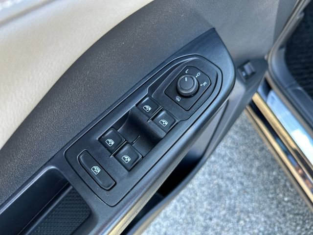 Certified 2024 Volkswagen Taos SE AWD/4WD image 12