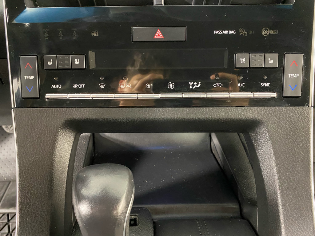 Used 2021 Toyota Avalon Limited w/ Advanced Safety Package FWD image 28