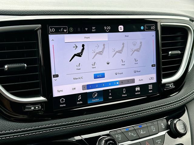Used 2025 Chrysler Pacifica Limited w/ Uconnect Theater Family Group AWD/4WD image 16