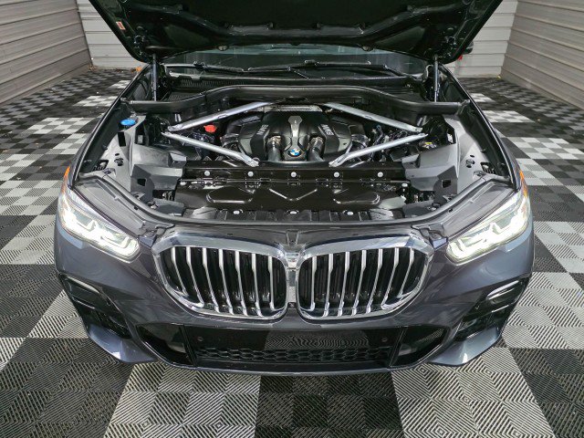 Used 2019 BMW X5 xDrive50i w/ M Sport Package image 45