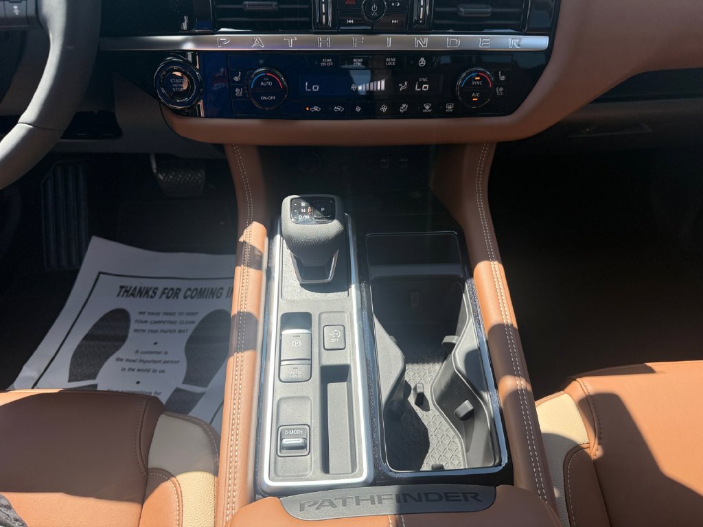 New 2026 Nissan Pathfinder Platinum FWD image 12