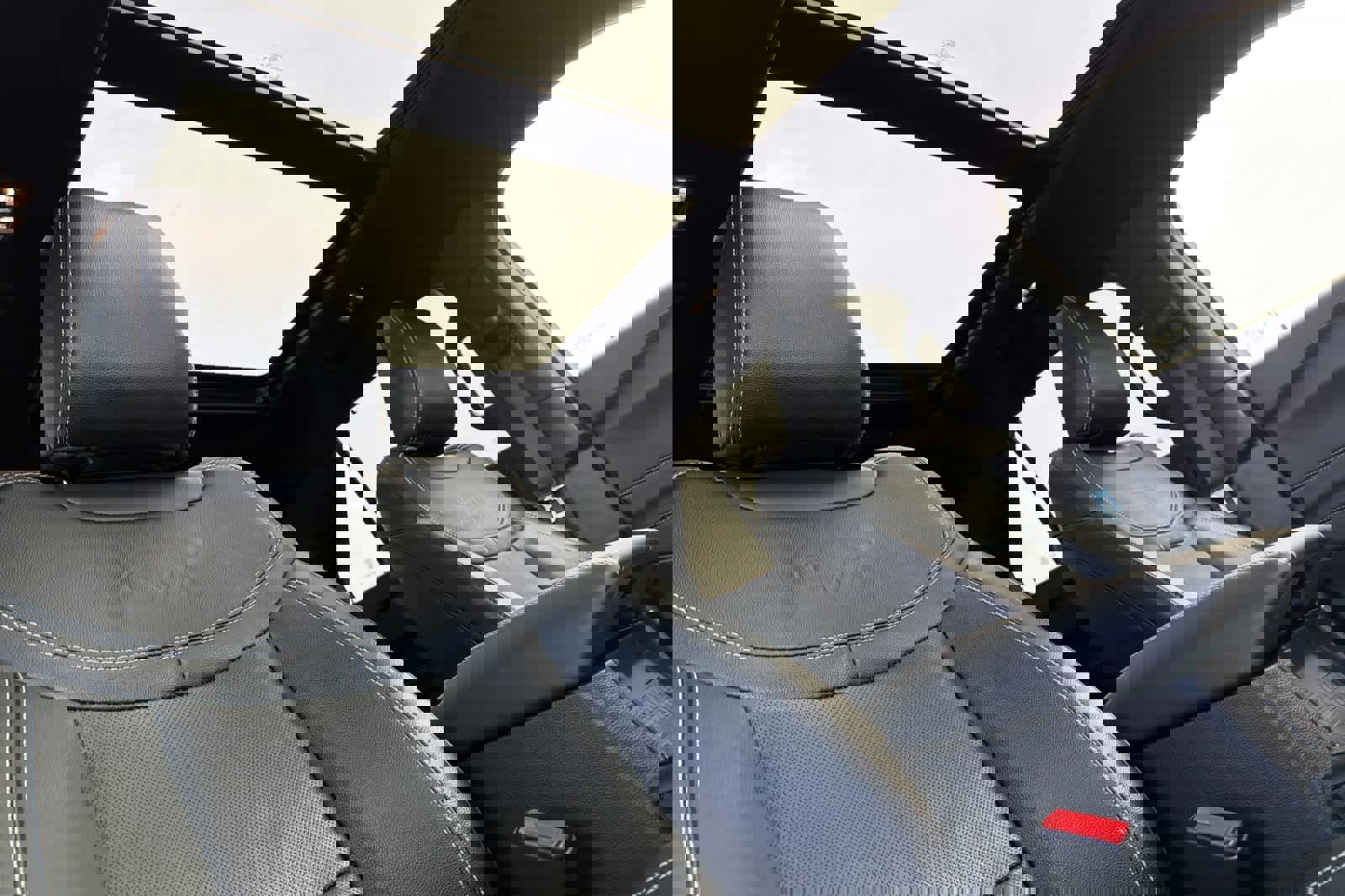 Used 2023 Ford Explorer ST w/ Equipment Group 401A AWD/4WD image 18