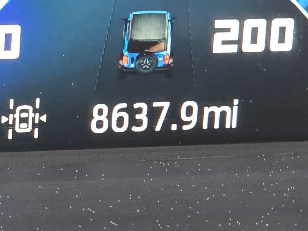 Used 2025 Ford Bronco Outer Banks image 25