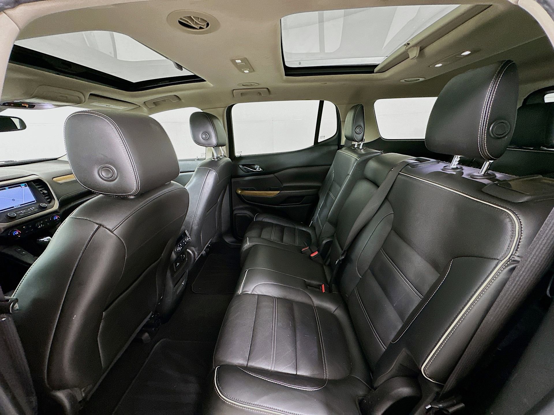 Used 2017 GMC Acadia Denali FWD image 27