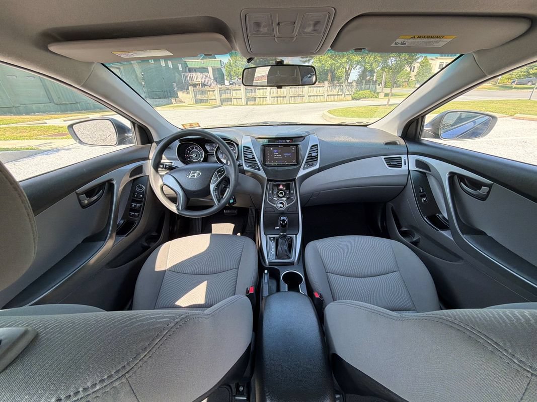 Used 2016 Hyundai Elantra SE FWD image 15