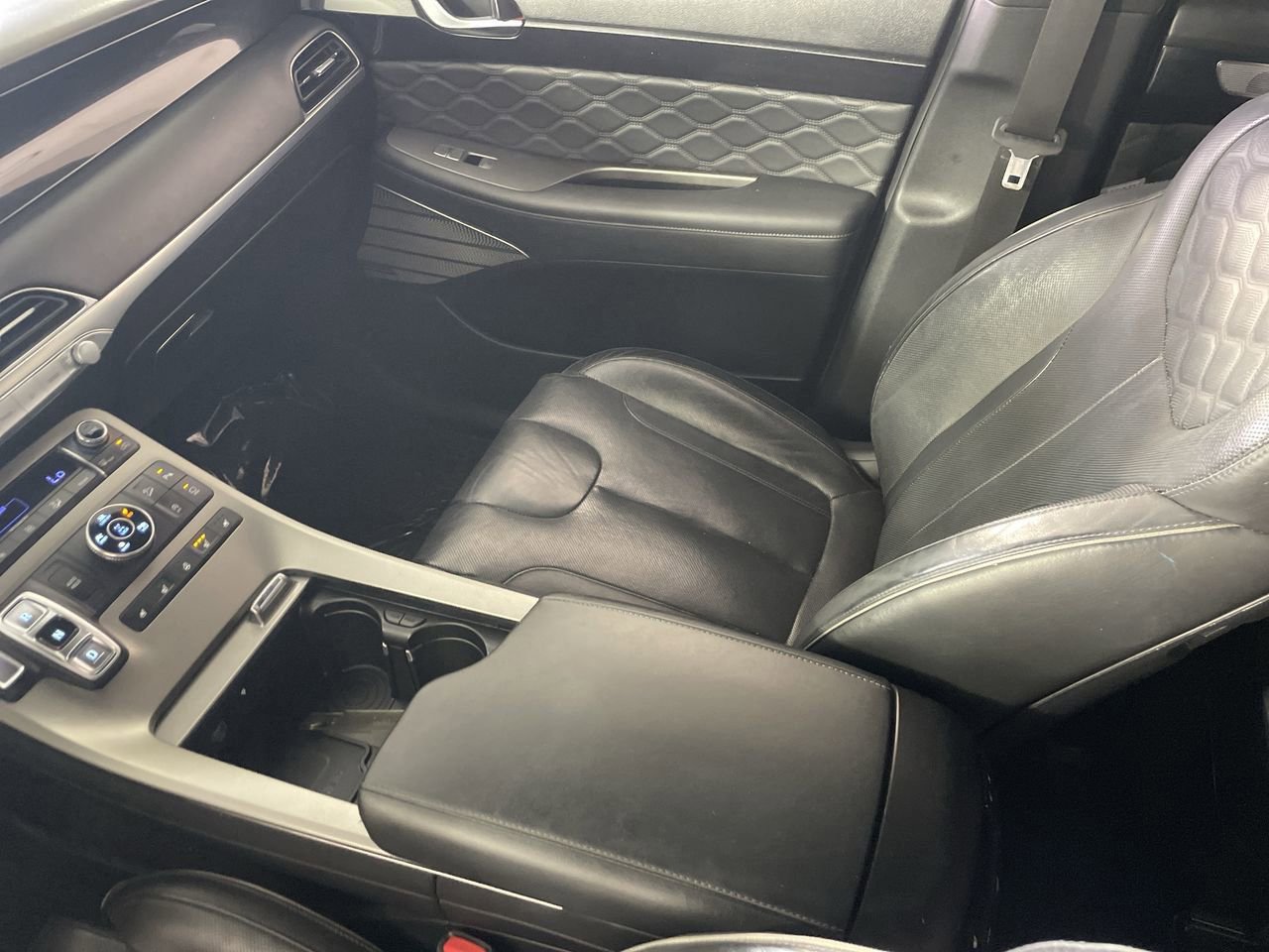 Used 2022 Hyundai Palisade Calligraphy w/ Cargo Package image 21