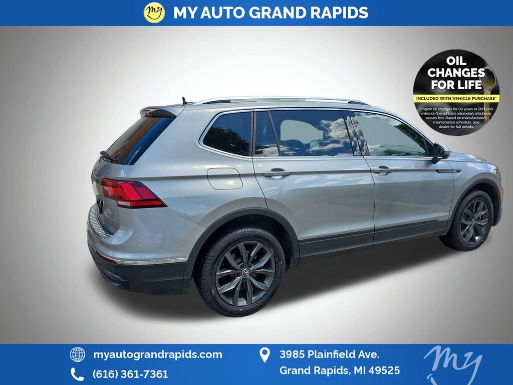 Used 2023 Volkswagen Tiguan SE AWD/4WD image 7
