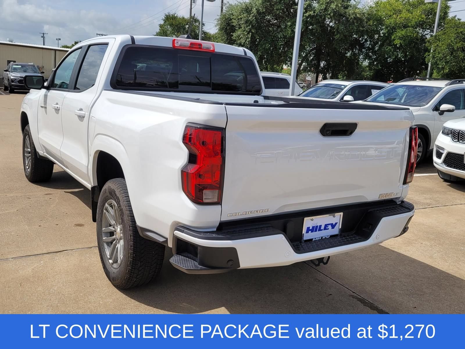 Used 2024 Chevrolet Colorado LT w/ LT Convenience Package RWD image 3