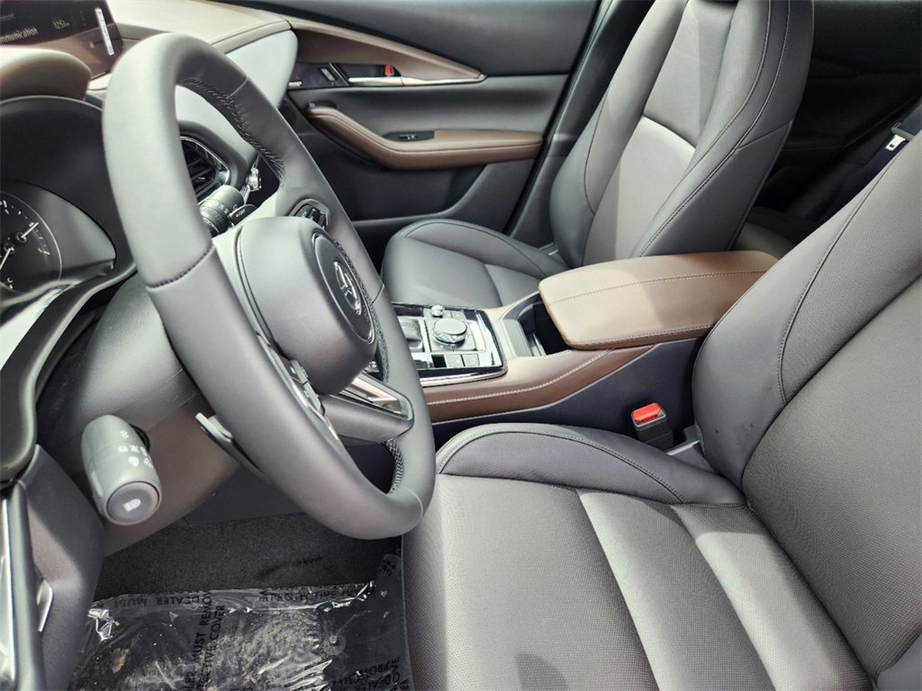 New 2025 MAZDA CX-30 2.5 Turbo w/ Premium Plus Pkg image 6