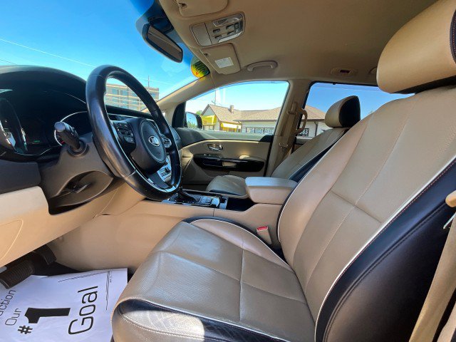 Used 2016 Kia Sedona SX FWD image 27