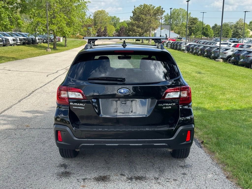 Used 2019 Subaru Outback 3.6R Touring AWD/4WD image 4
