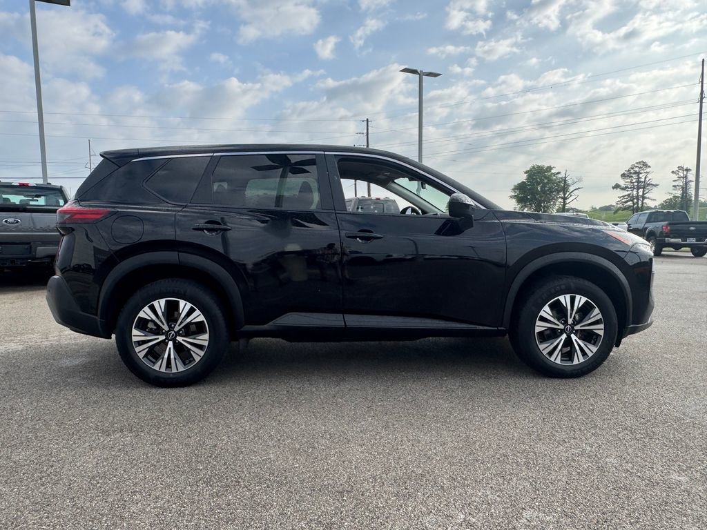 Used 2023 Nissan Rogue SV FWD image 7