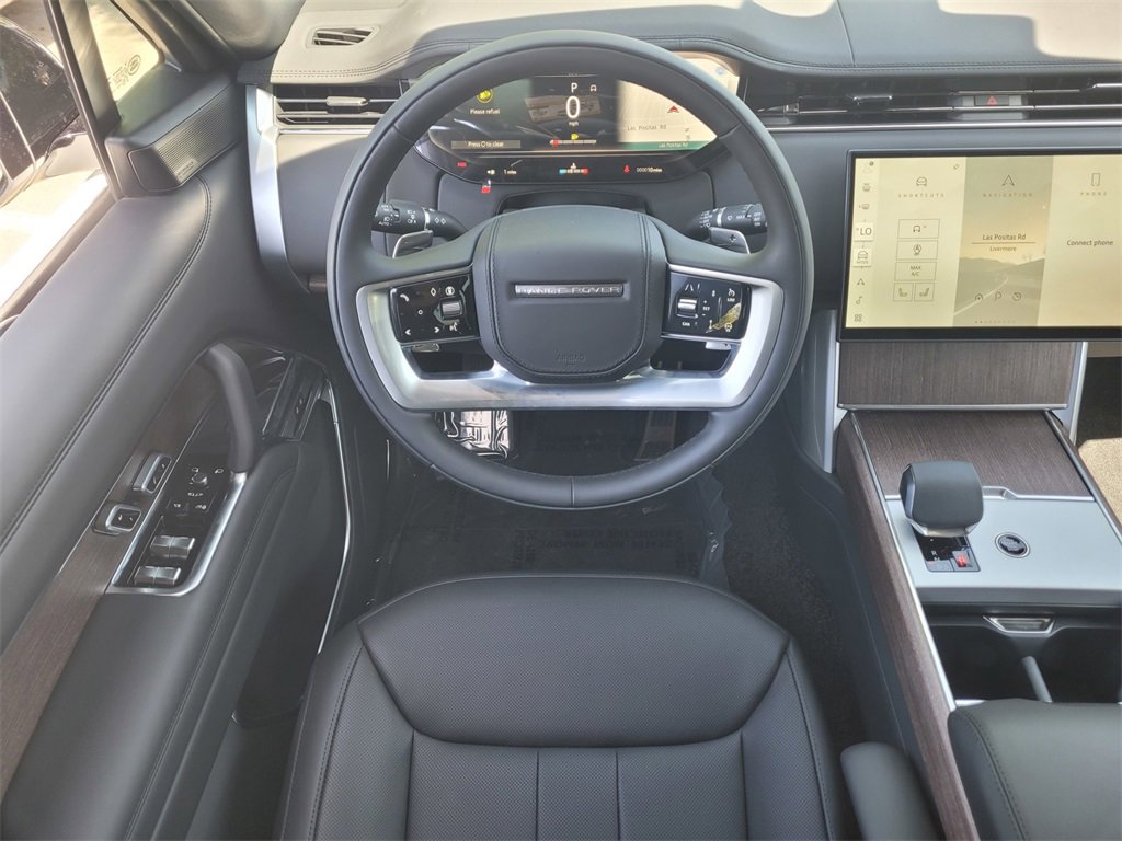 New 2025 Land Rover Range Rover SE image 8