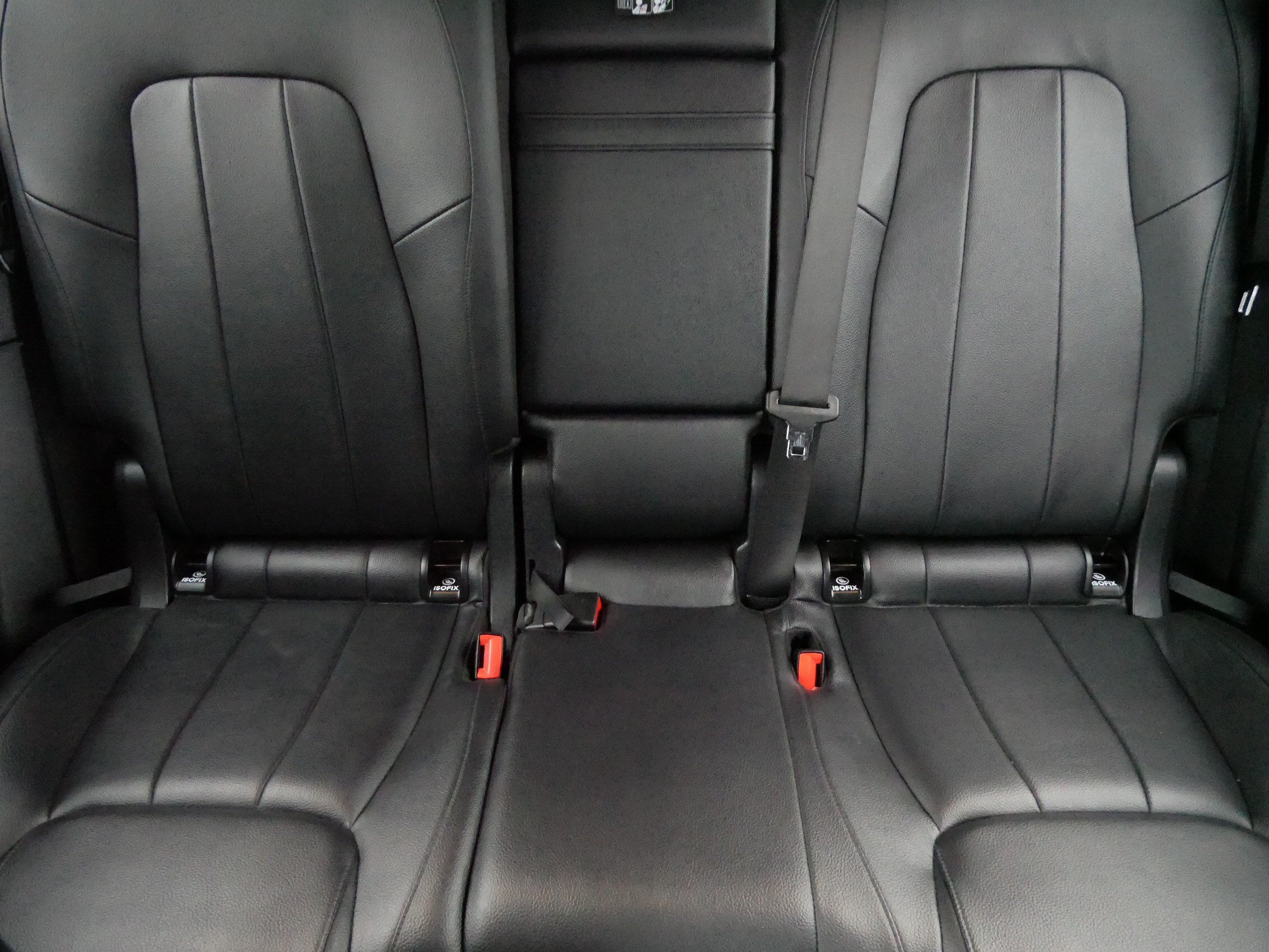 Used 2021 Mercedes-Benz GLB 250 4MATIC image 13
