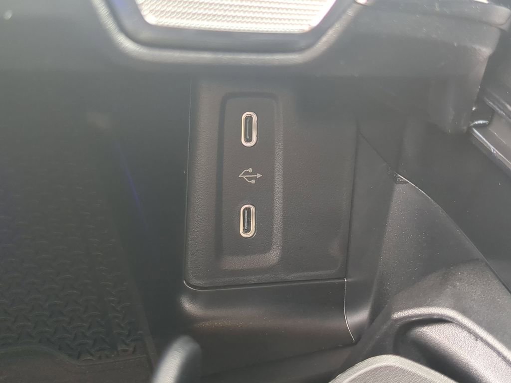 New 2025 Mercedes-Benz GLC 350e 4MATIC image 10