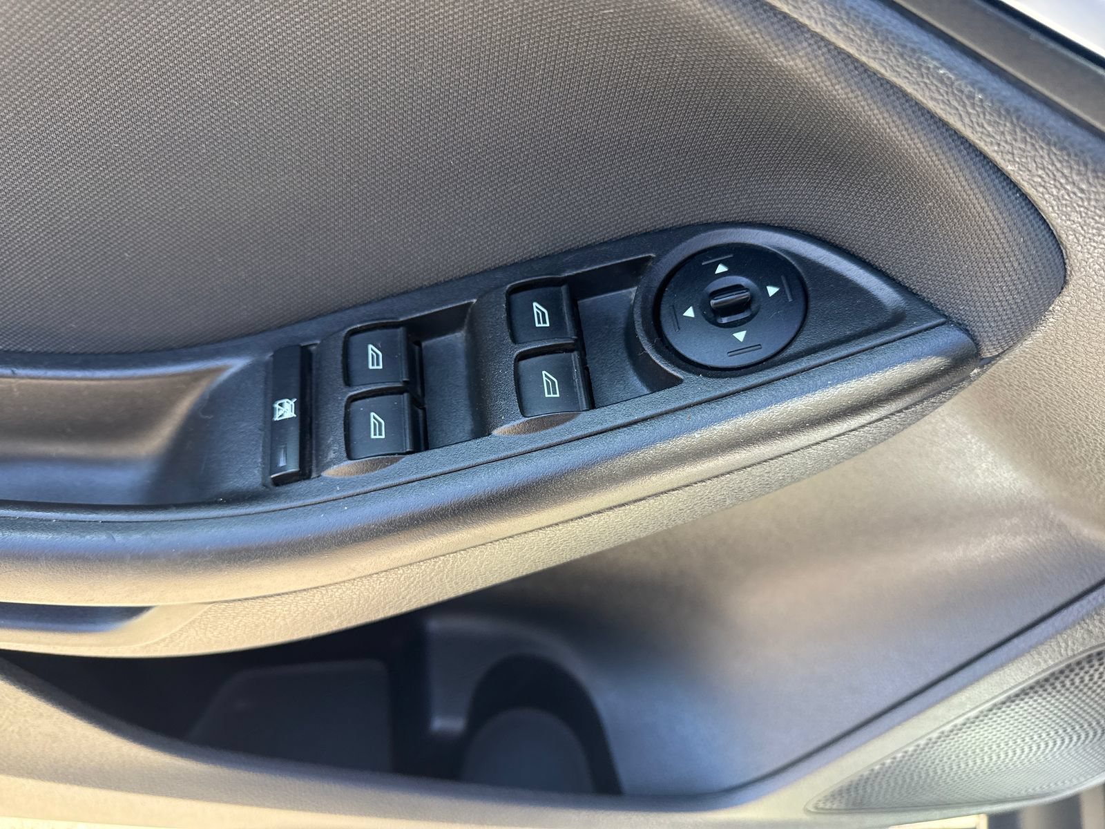 Used 2018 Ford Focus SE FWD image 11