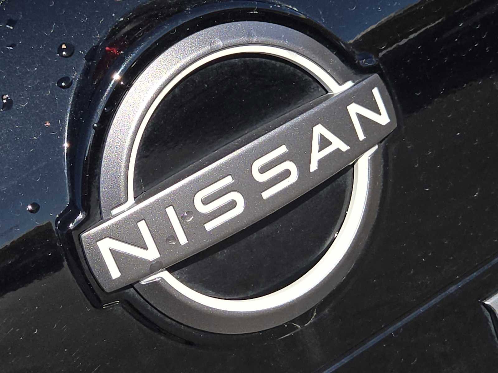 Used 2024 Nissan Rogue SV FWD image 12