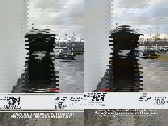 Certified 2023 Buick Enclave Avenir w/ Avenir Technology Package image 8