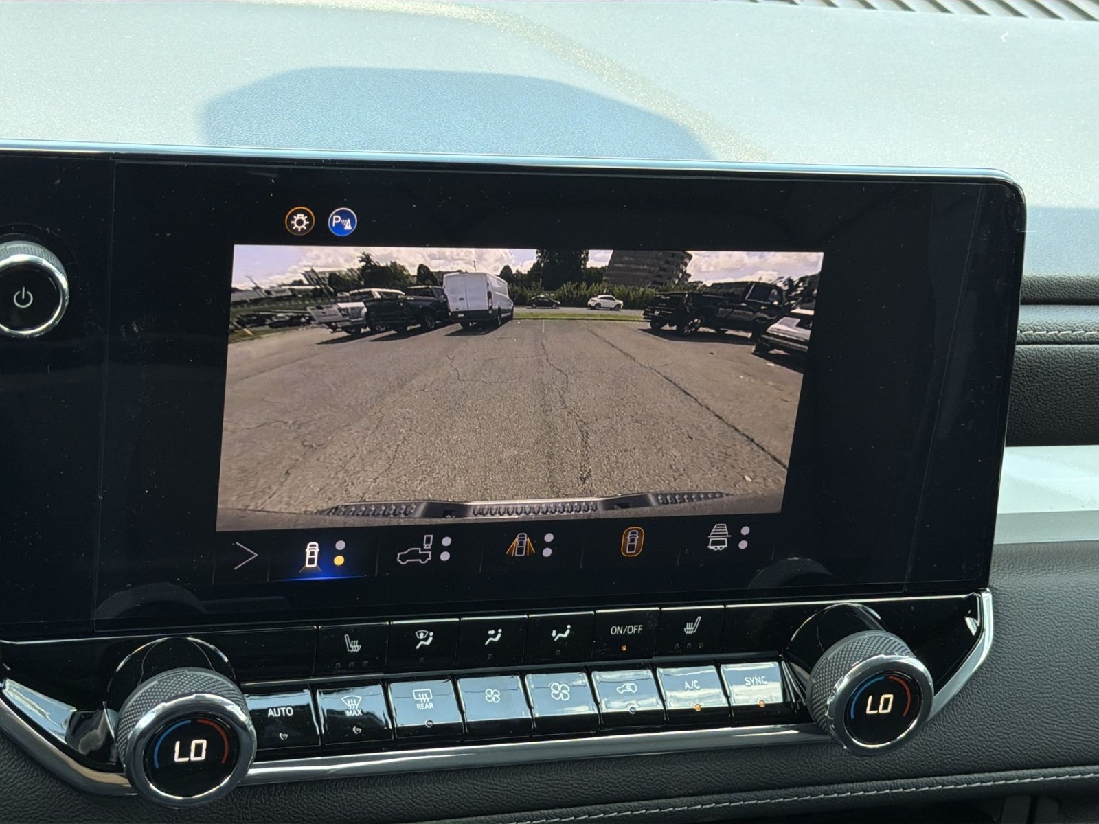New 2026 Chevrolet Colorado LT w/ LT Convenience Package AWD/4WD image 19