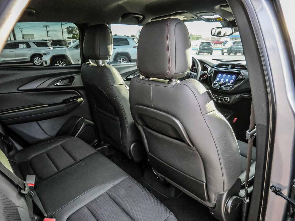 Used 2023 Chevrolet TrailBlazer RS w/ Convenience Package FWD image 19