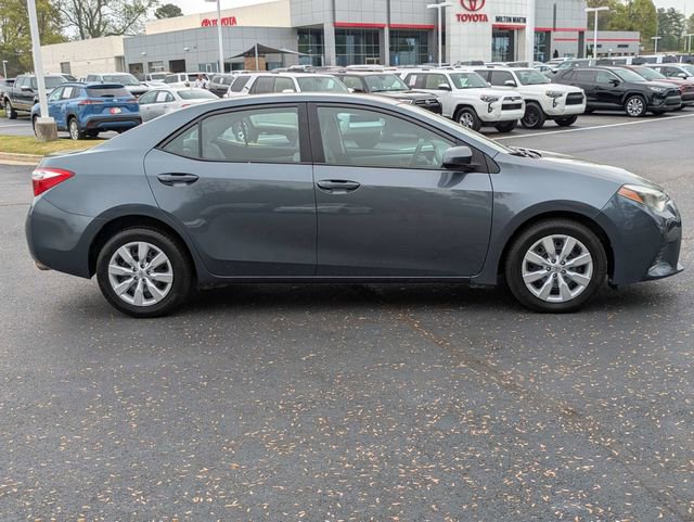 Used 2015 Toyota Corolla LE image 3