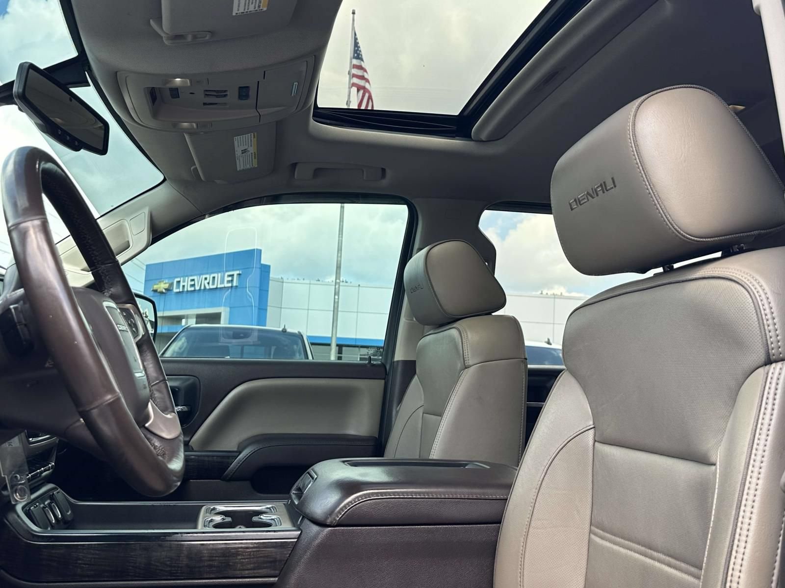 Used 2016 GMC Sierra 1500 Denali AWD/4WD image 23