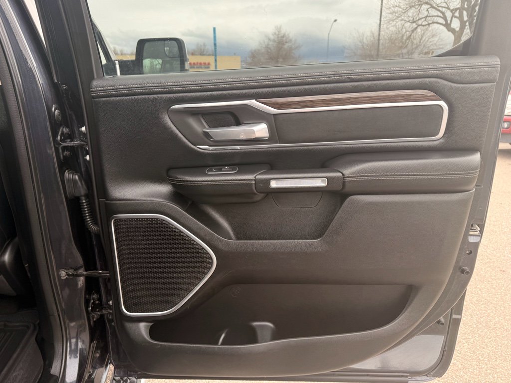 Used 2020 RAM 1500 Laramie image 19